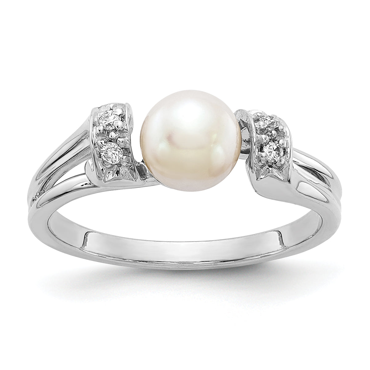 14k White Gold 6mm FW Cultured Pearl AA Diamond Ring