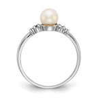 14k White Gold 5mm FW Cultured Pearl AA Diamond ring