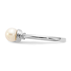14k White Gold 5mm FW Cultured Pearl AA Diamond ring