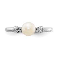 14k White Gold 5mm FW Cultured Pearl AA Diamond ring