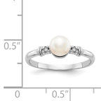 14k White Gold 5mm FW Cultured Pearl AA Diamond ring
