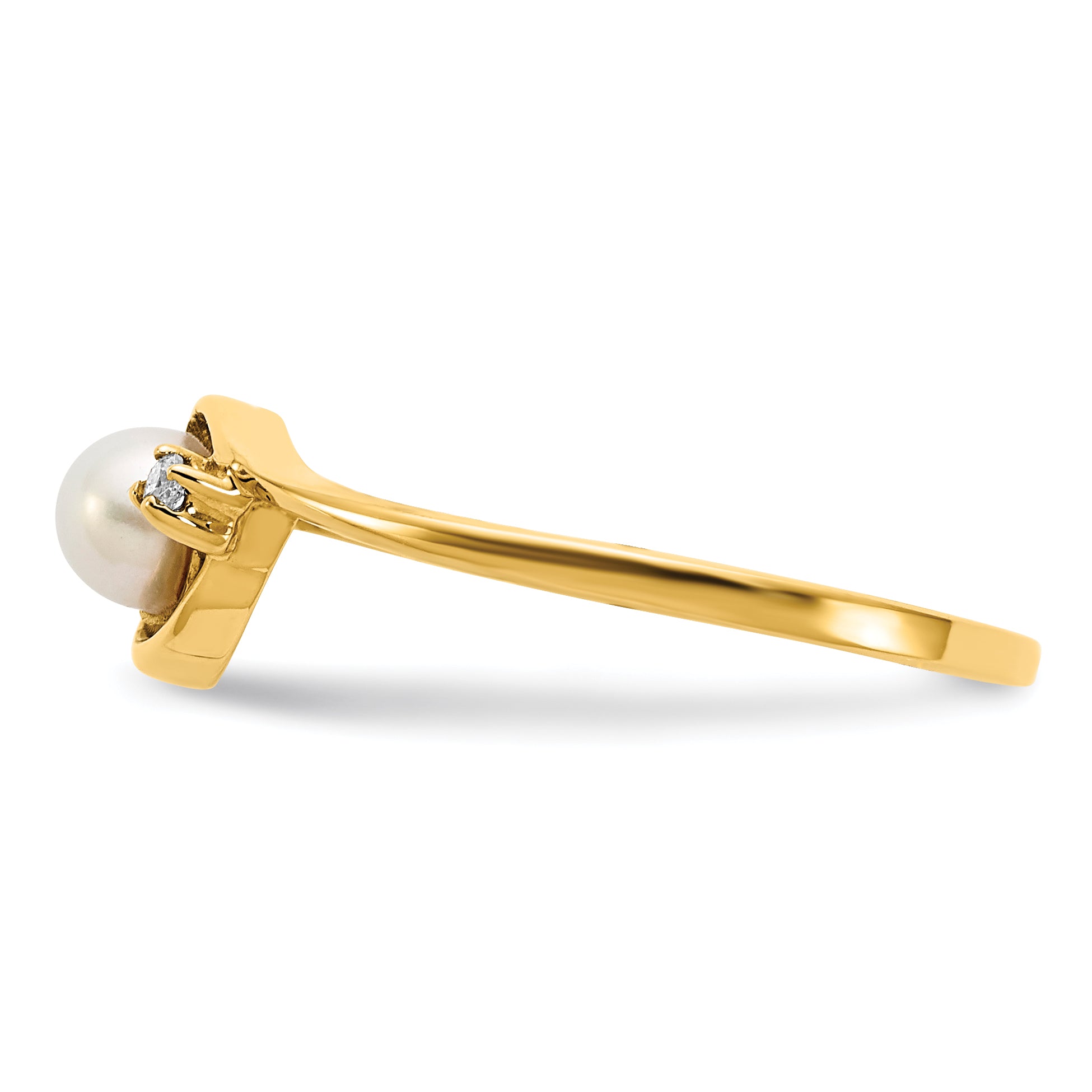 14k FW Cultured Pearl Diamond FW Cultured Pearl ring