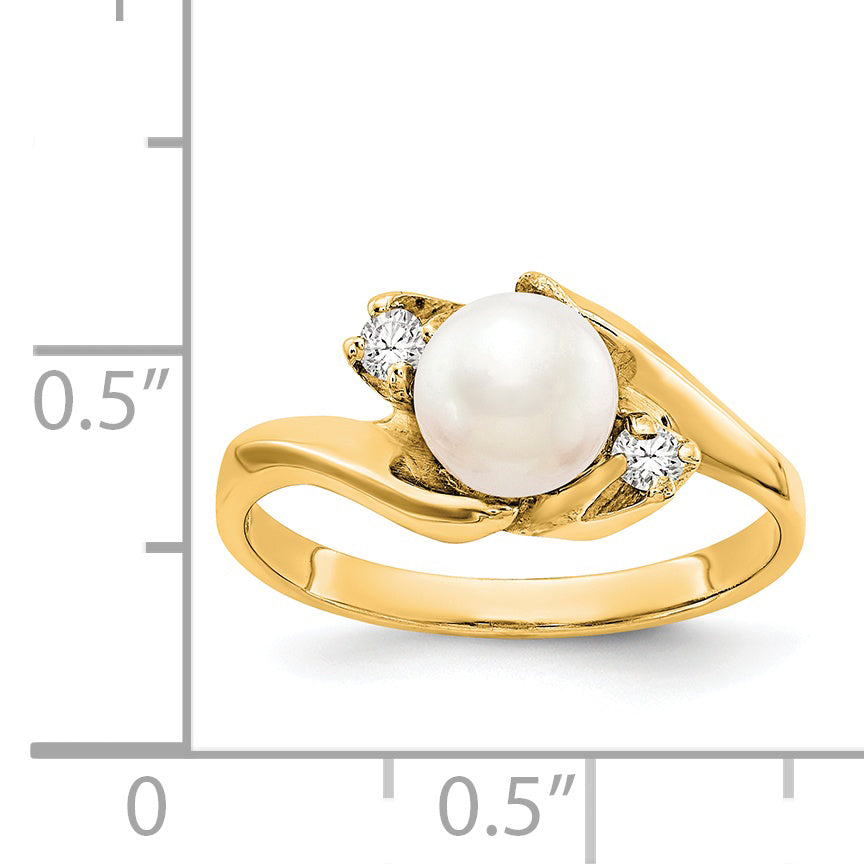 14k FW Cultured Pearl & Diamond Ring