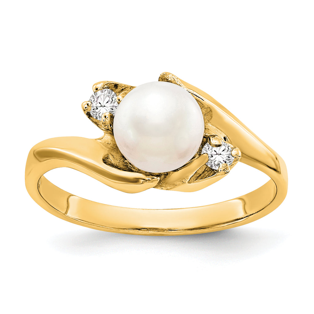 14k FW Cultured Pearl & Diamond Ring