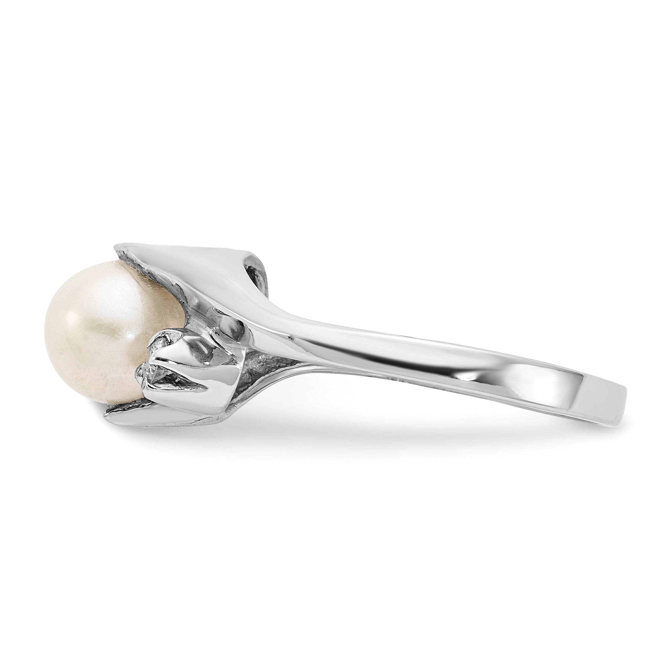 14k White Gold 6mm FW Cultured Pearl AA Diamond ring