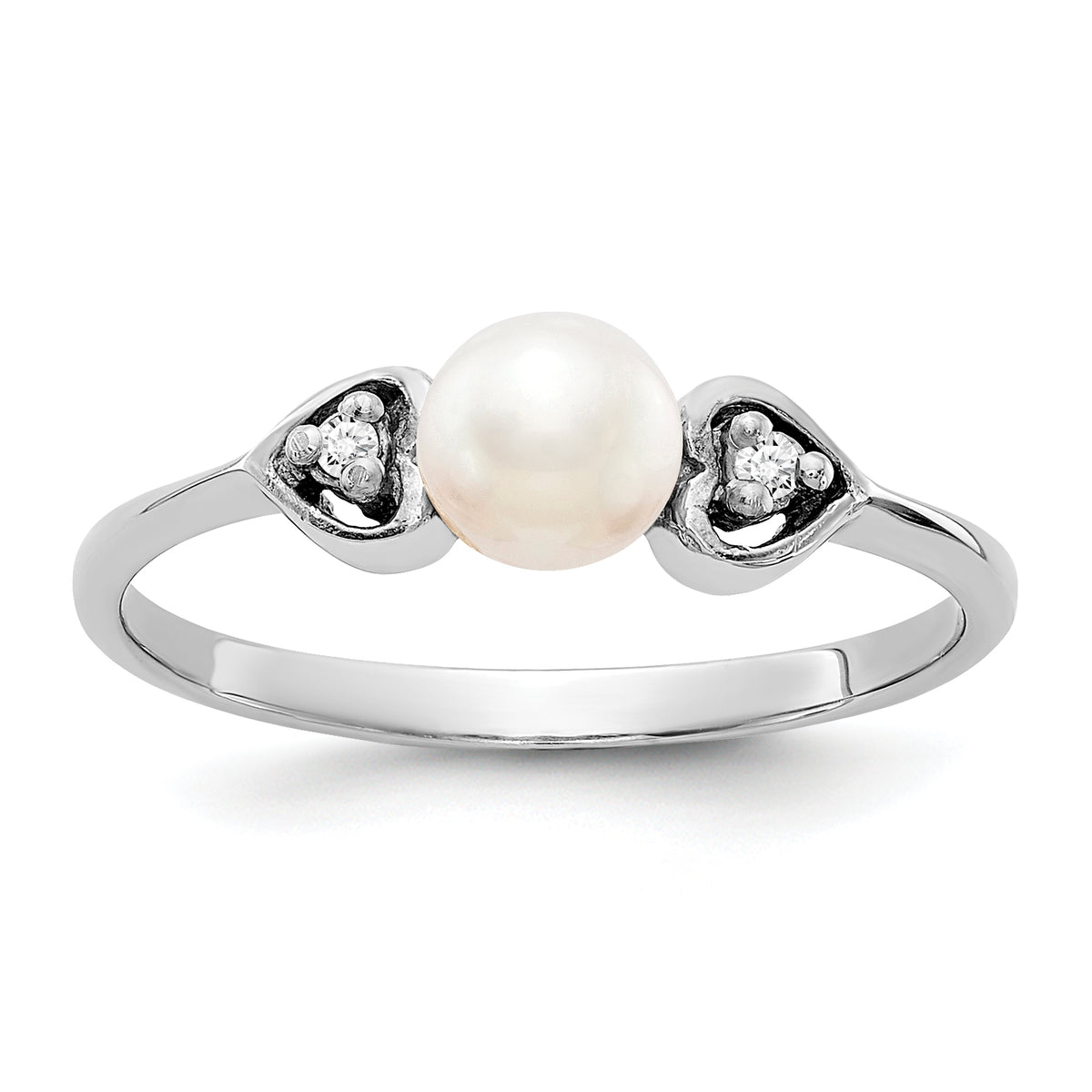 14k White Gold 4.5mm FW Cultured Pearl AA Diamond ring