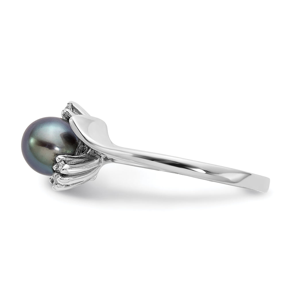 14k White Gold 6mm Black FW Cultured Pearl AA Diamond ring