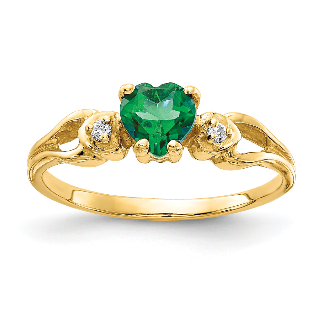 14k 5mm Heart Emerald A Diamond ring