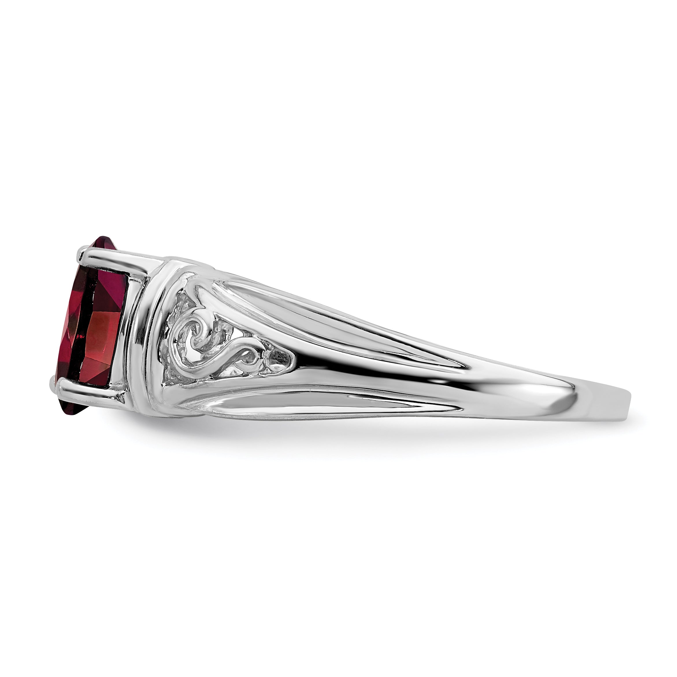 14k White Gold 7x5mm Oval Garnet ring