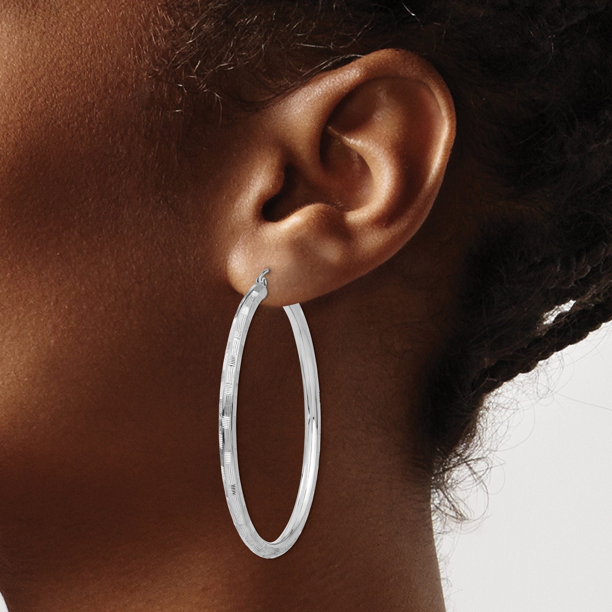 14k White Gold Diamond-cut Hoop Earrings