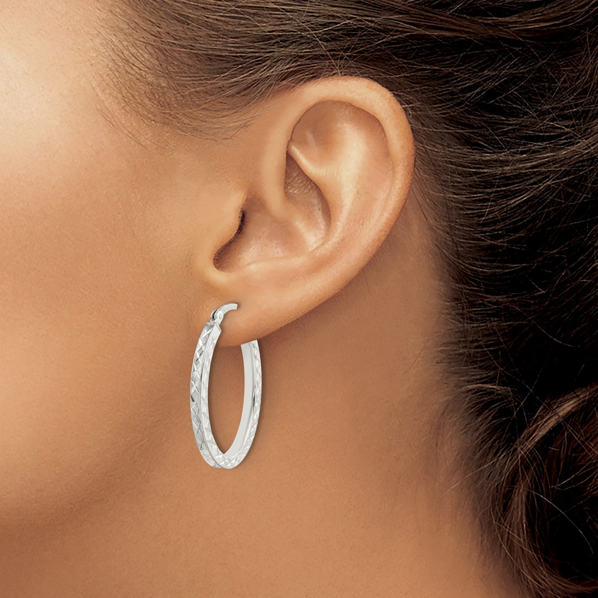 Sterling Silver Diamond-cut 2.5mm Oval Hoop Earrings
