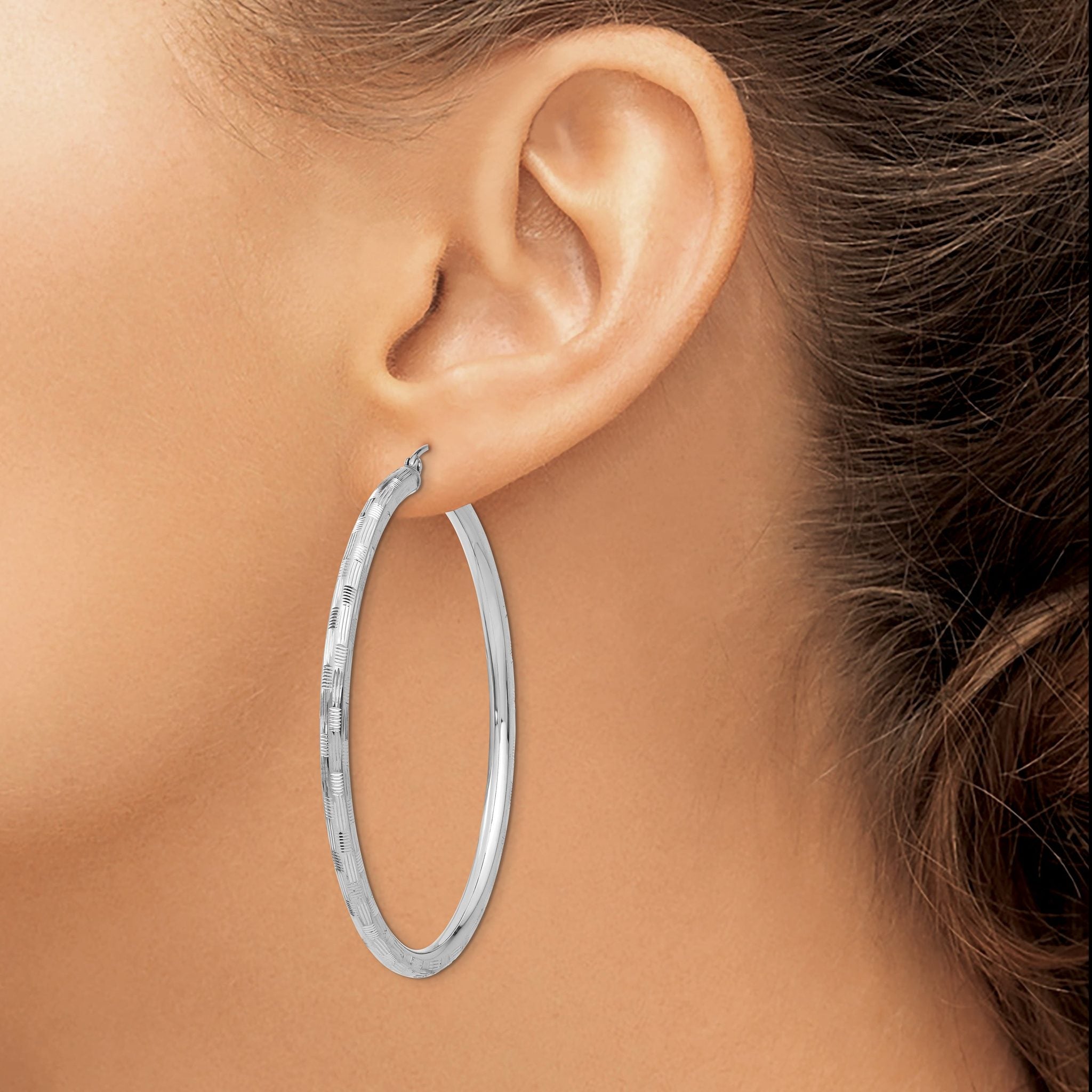14k White Gold Diamond-cut Hoop Earrings