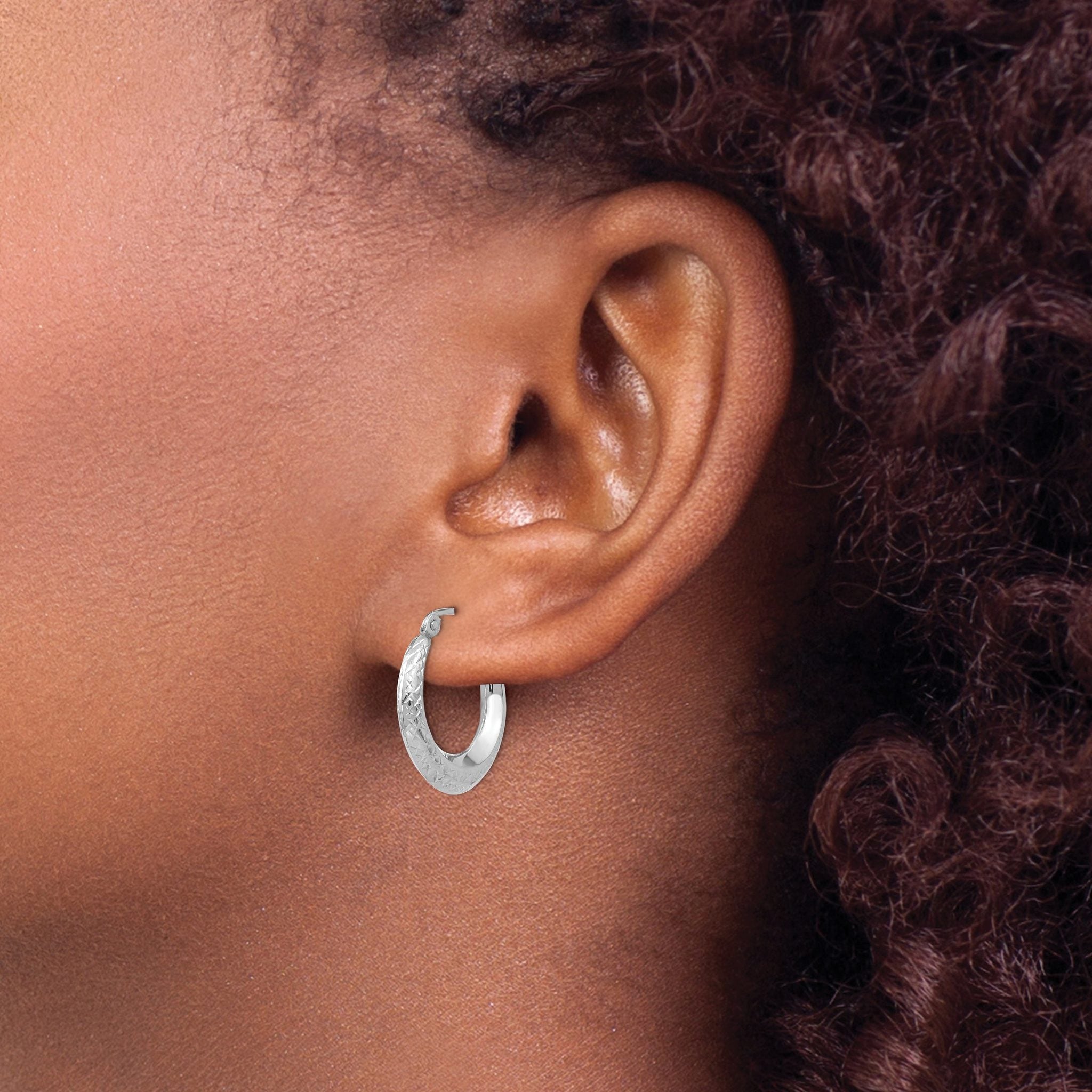 14K White Gold Polished Hoop Earrings with Textured Shrimp Design