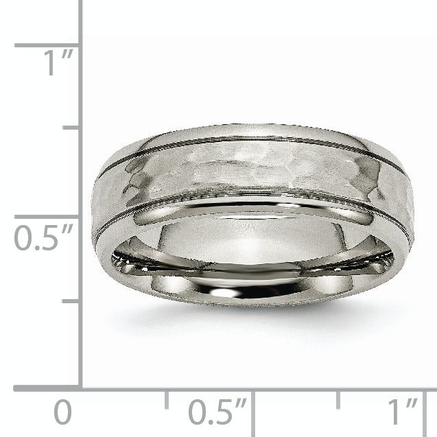 Hammered Comfort-Fit Wedding Band in Titanium, 7mm