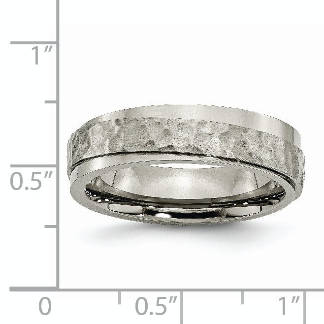 Hammered Comfort-Fit Wedding Band in Titanium, 6mm