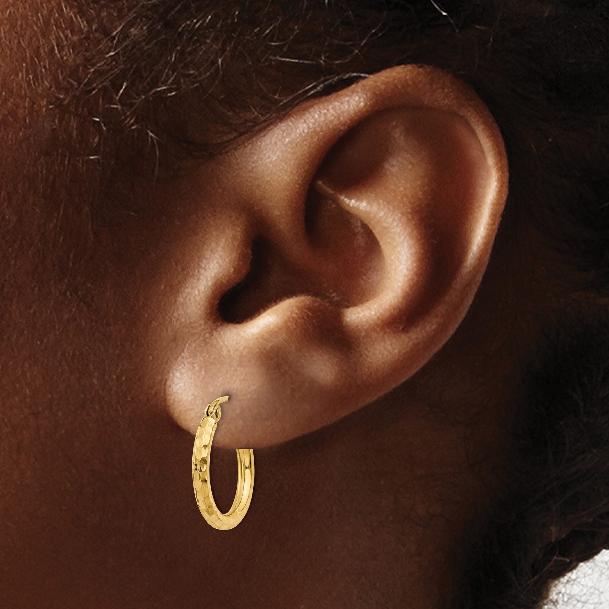 10k Diamond-cut 2mm Round Tube Hoop Earrings