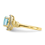 10K Aquamarine and Diamond Ring