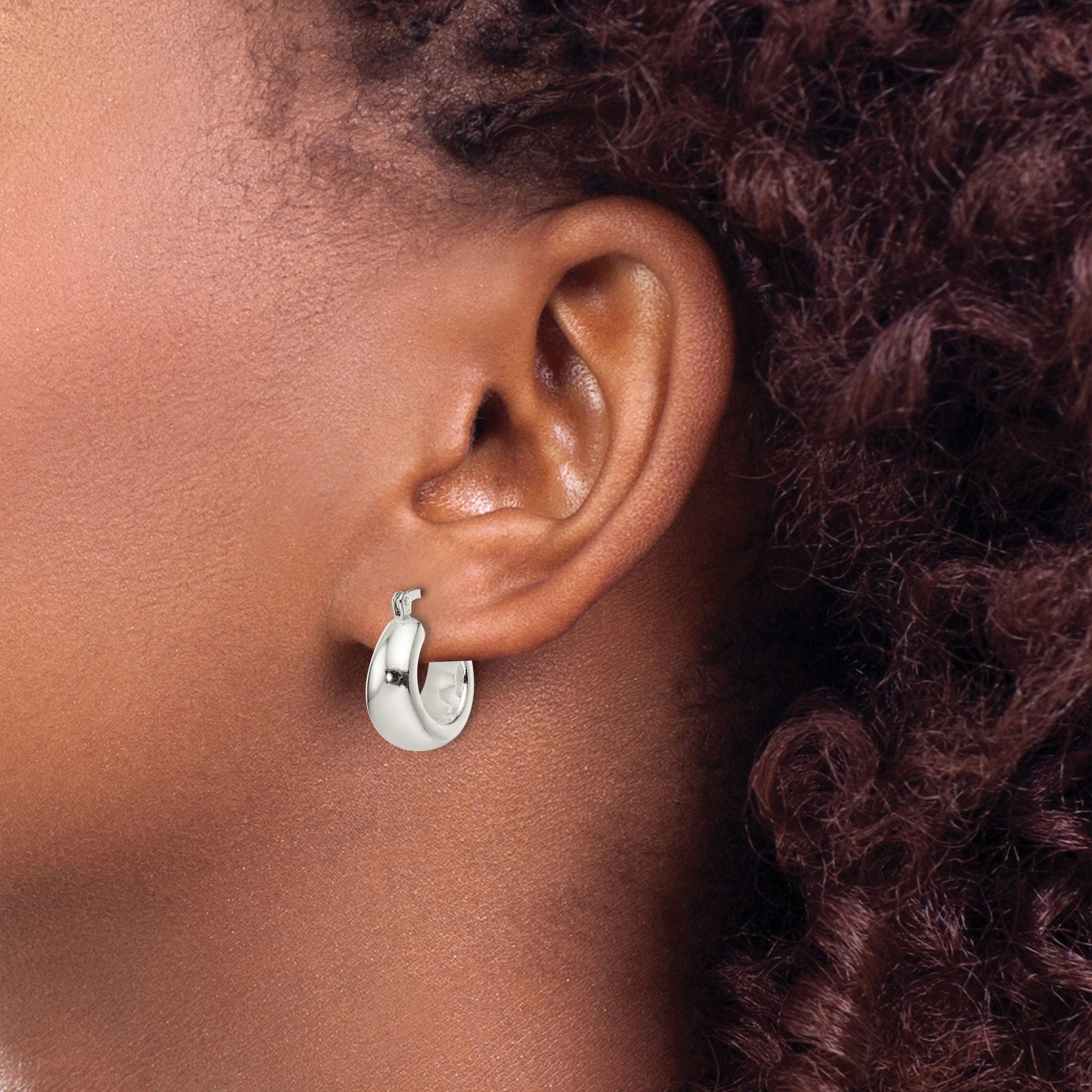 Sterling Silver Polished & Tapered Round Hoop Earrings