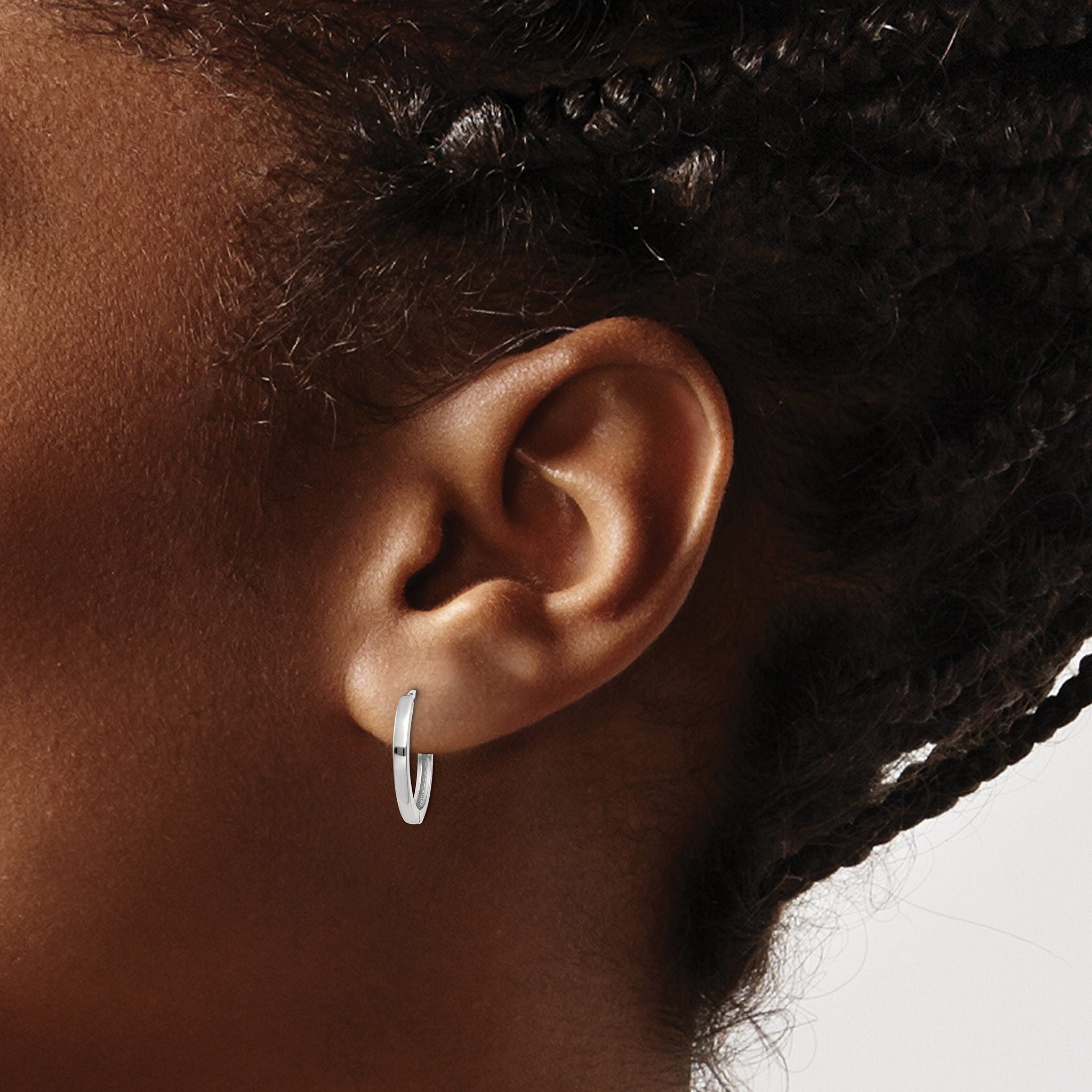 10K White Gold Polished Huggie Hoop Earrings with Rhodium Plating