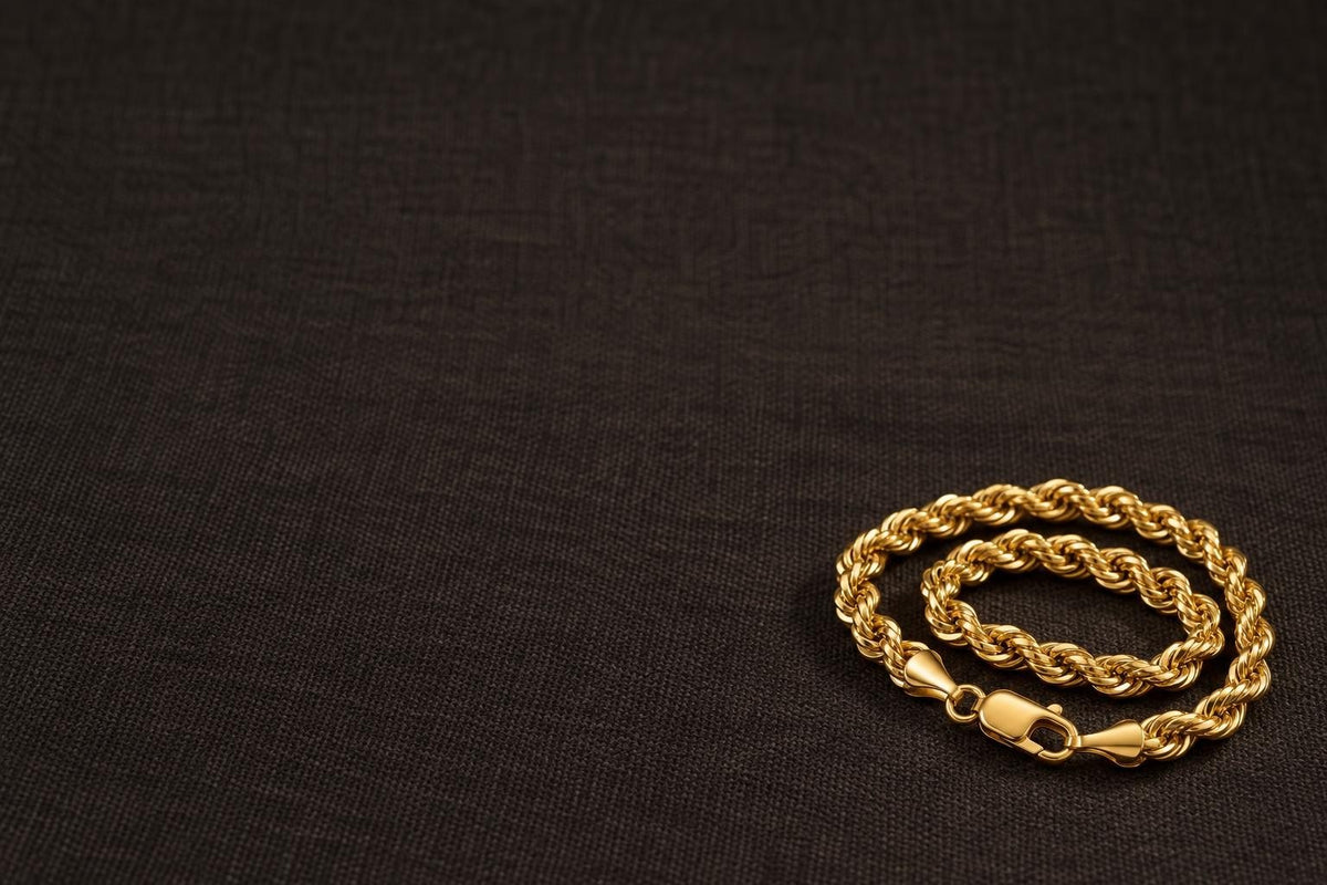 Man wearing a 14K yellow gold cashmere rope chain - Sophia Jewelers
