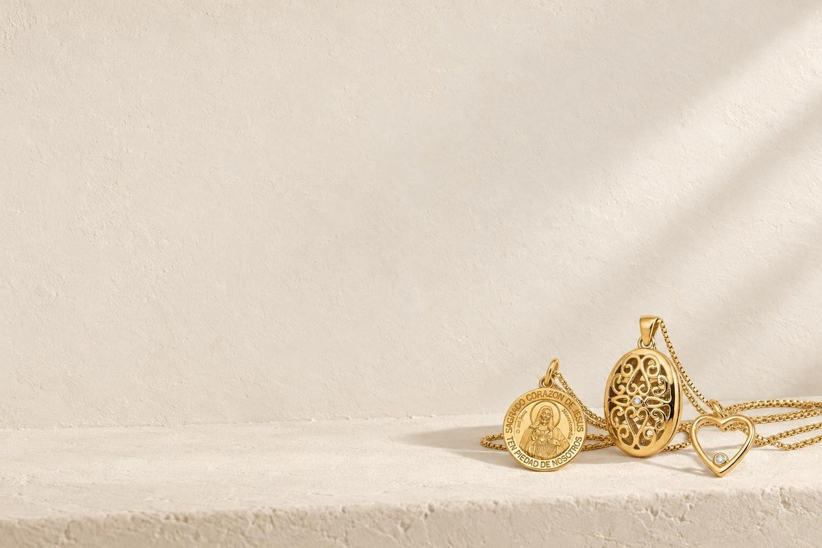 Sagrado Corazon medal, oval locket and heart pendant in yellow gold - Sophia Jewelers