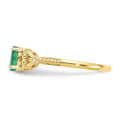 10K Emerald and Diamond Ring