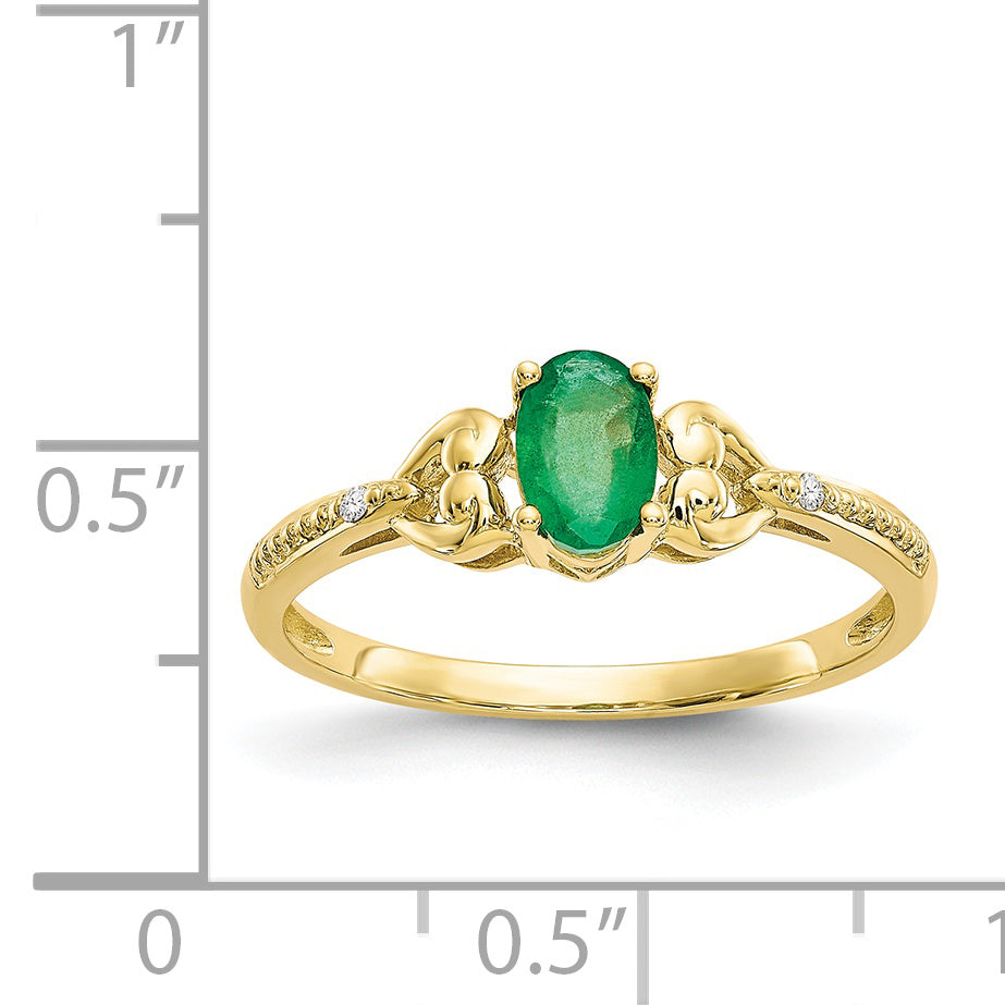 10K Emerald and Diamond Ring