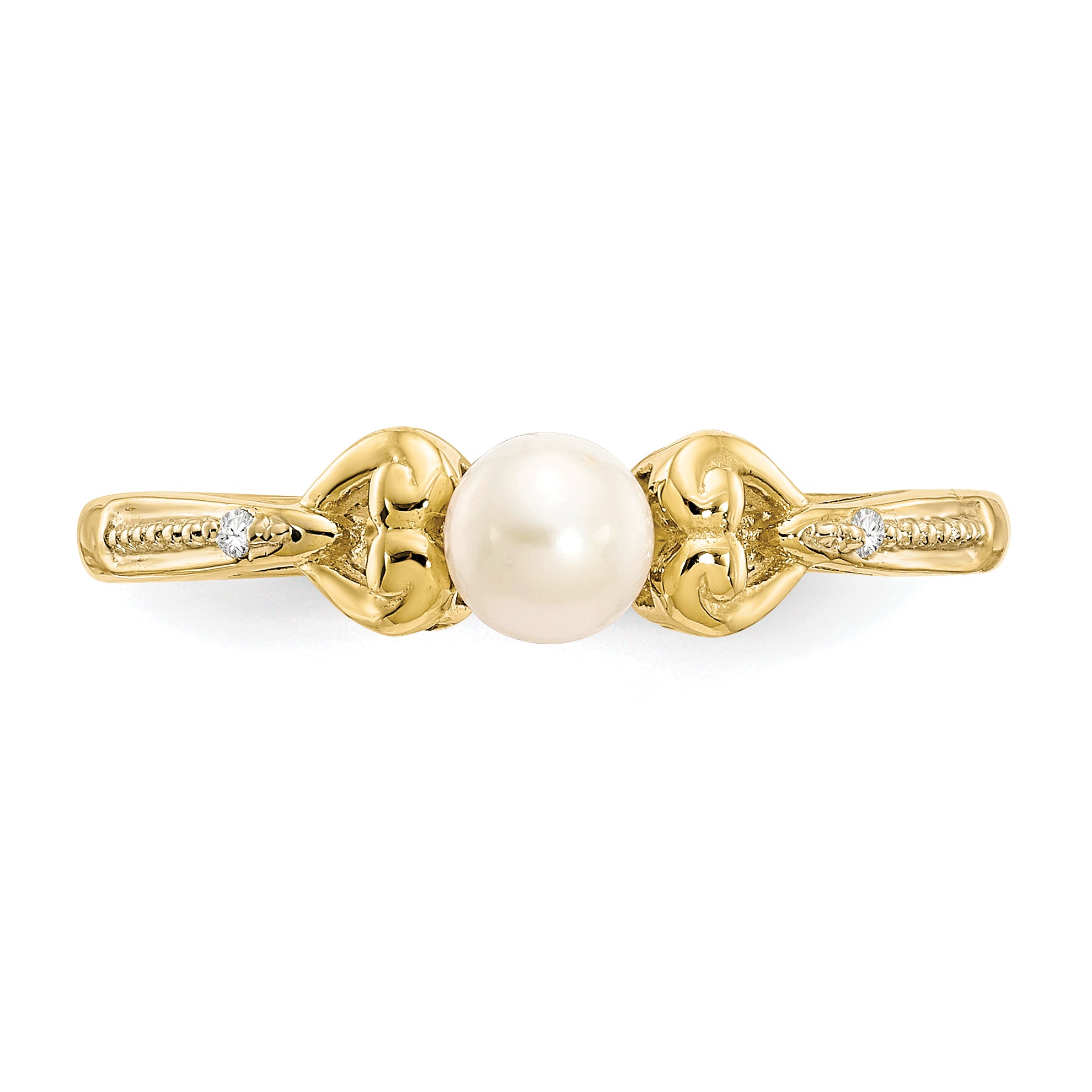 10K Fresh Water Cultured Pearl and Diamond Ring