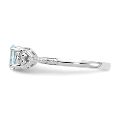 10k White Gold Aquamarine and Diamond Ring