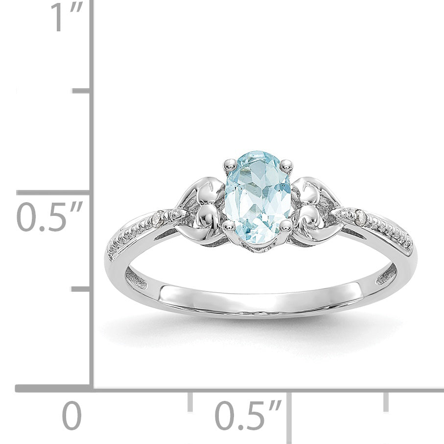 10k White Gold Aquamarine and Diamond Ring