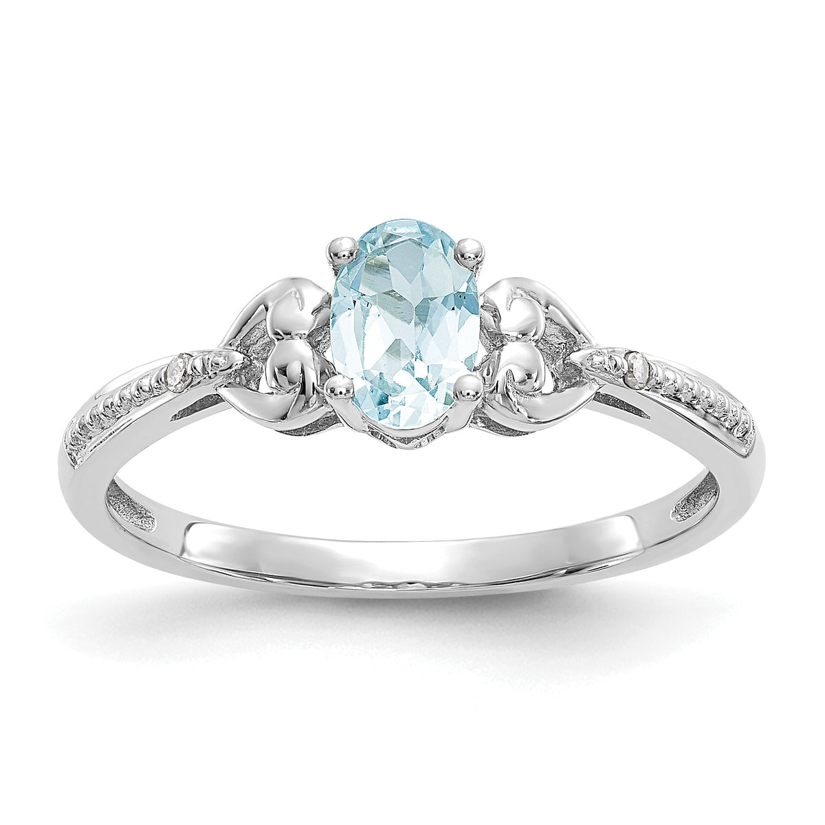 10k White Gold Aquamarine and Diamond Ring