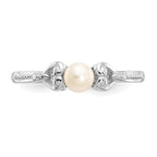 10k White Gold Fresh Water Cultured Pearl and Diamond Ring