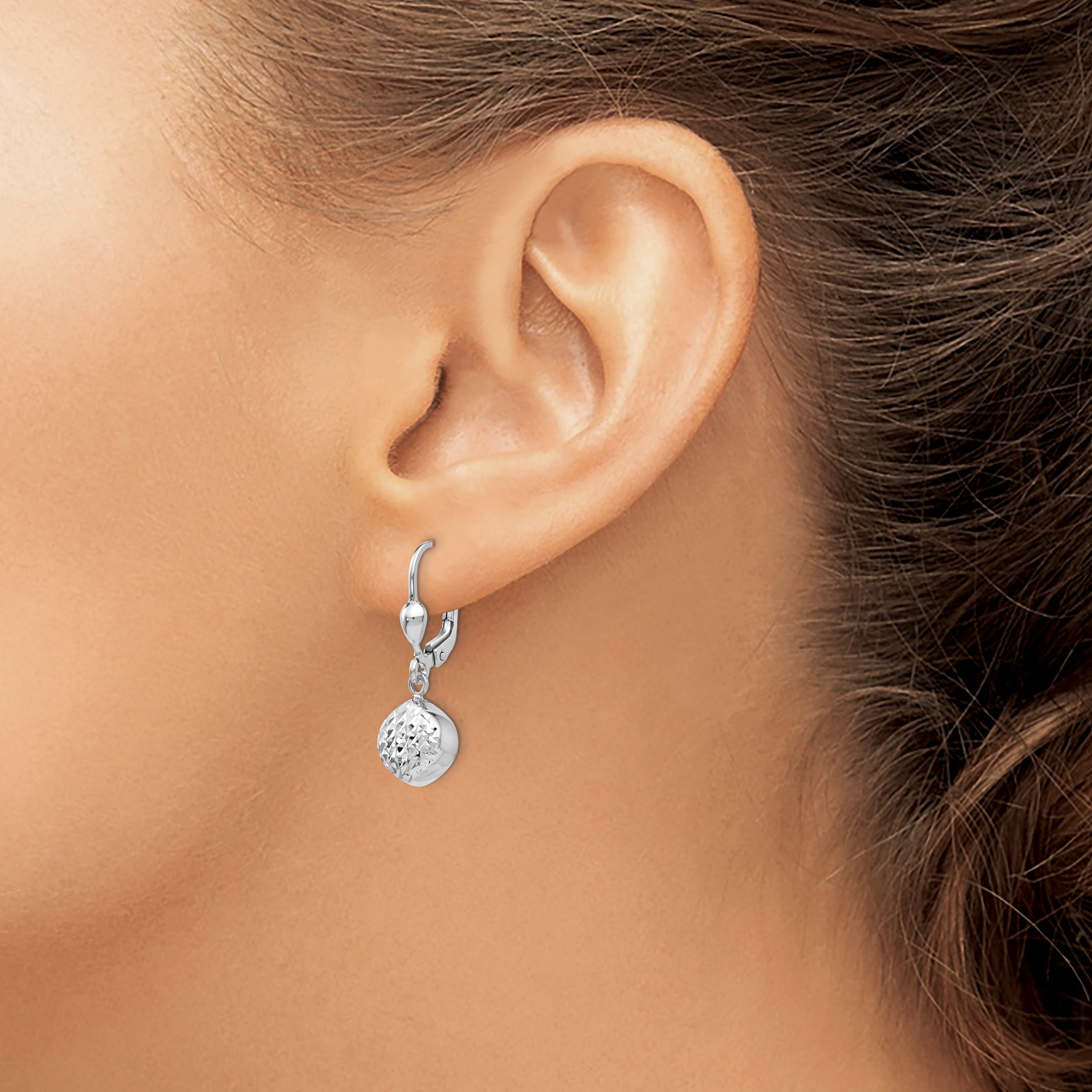 14K White Gold Diamond-Cut Dangle Earrings with Polished Leverback Design
