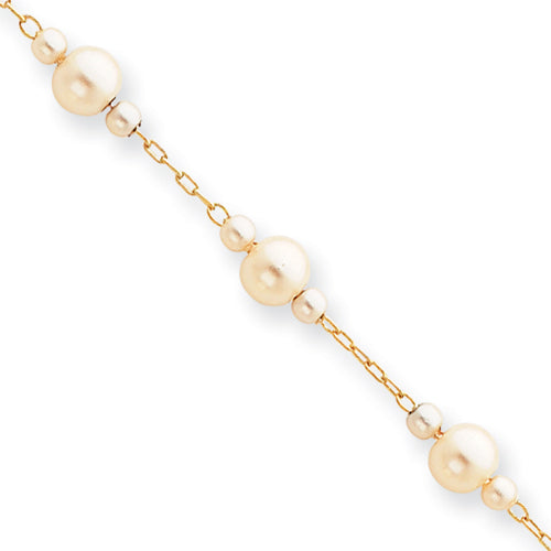 8.25in Gold-plated Kelly Waters White Simulated Pearl Bracelet