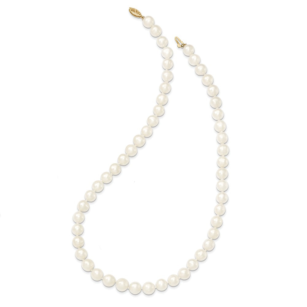 14K Gold Freshwater Pearl Necklace with Graduated Elegance 18 Inch