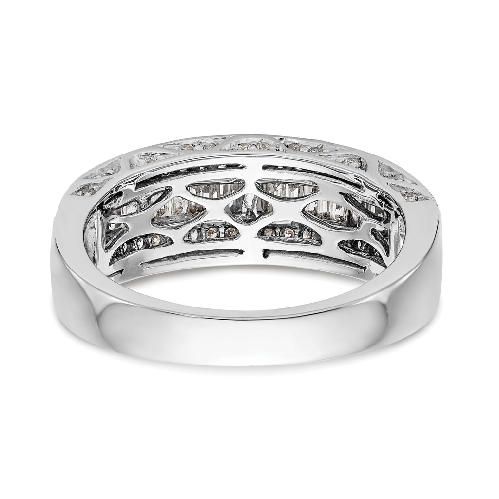14K White Gold 3/4 carat Baguette/Round Diamond Complete Band