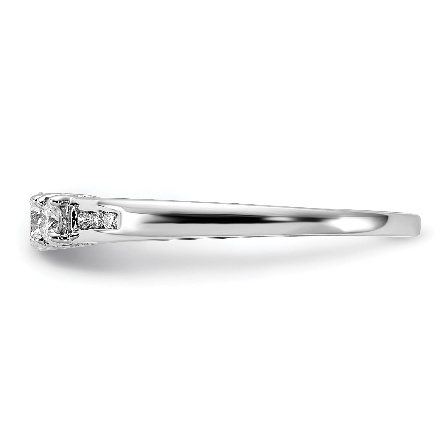 14k White Gold Diamond Ring