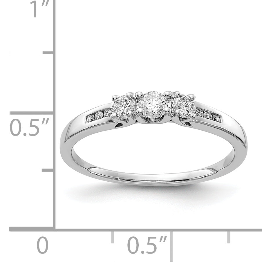 14k White Gold Diamond Ring