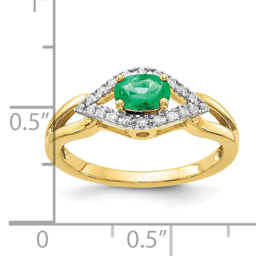10k Diamond and Emerald Ring