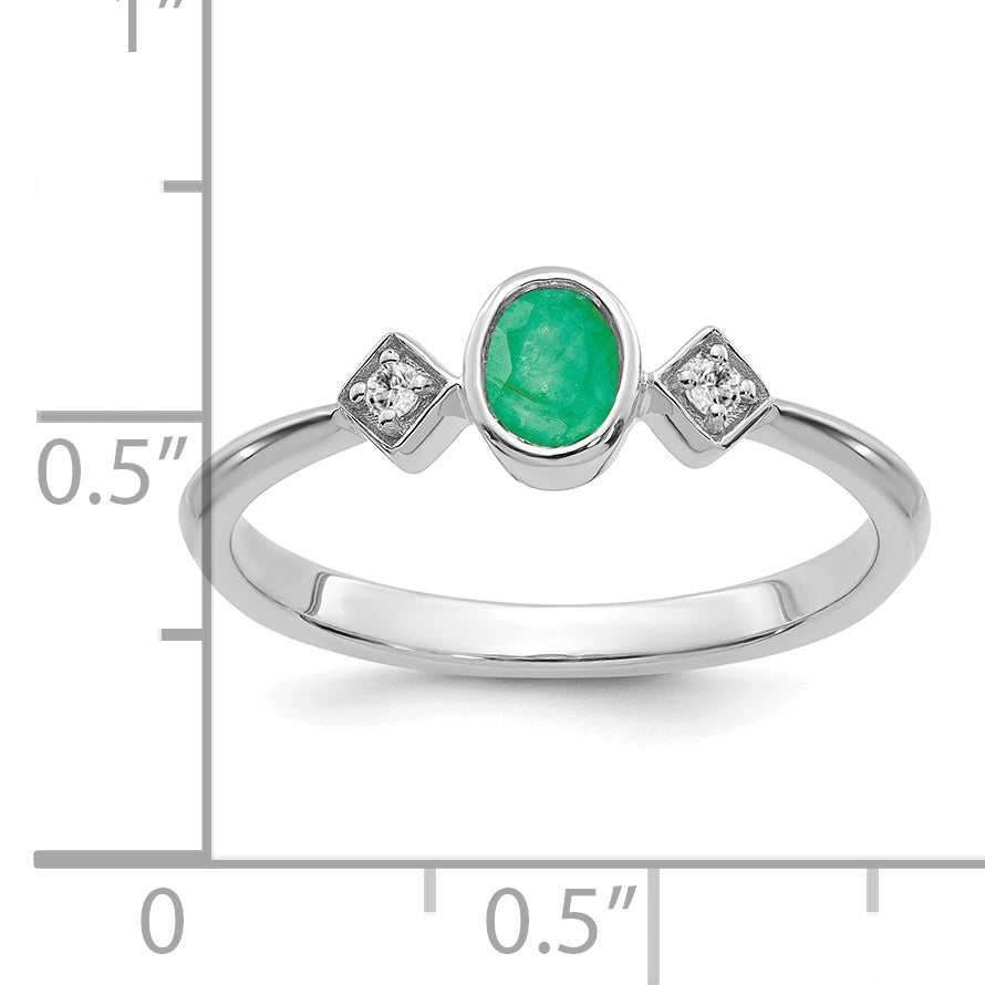 14k White Gold Oval Bezel Emerald and Diamond Ring - 7