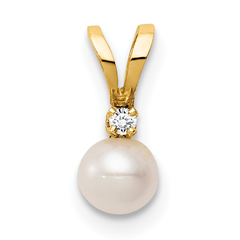 14K Madi K 4-5mm White Near Round Freshwater Cultured Pearl CZ Pendant Main image