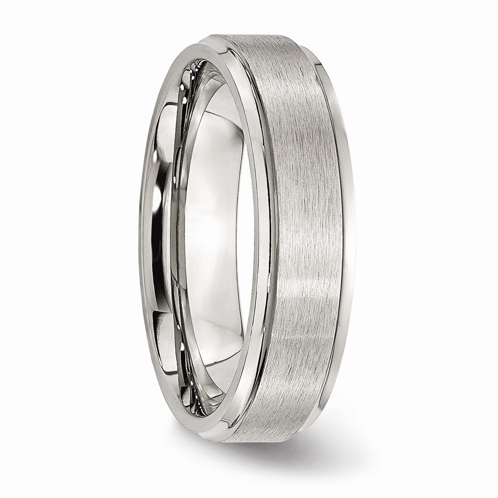 Grooved Edge Comfort-Fit Wedding Band in Stainless Steel, 6mm