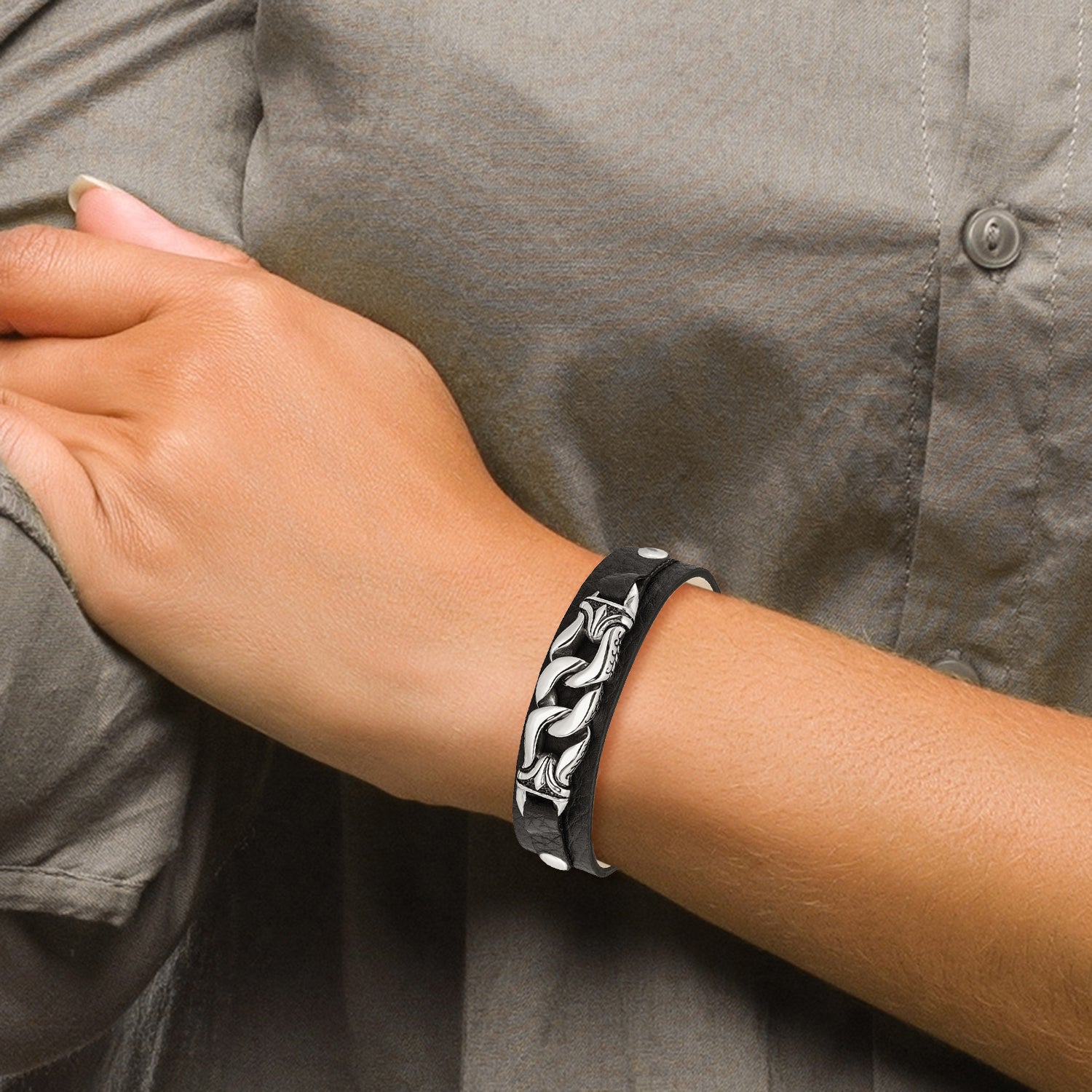 Stainless Steel Black Leather w/Antiqued Chain 8.5in Bracelet - 8.5