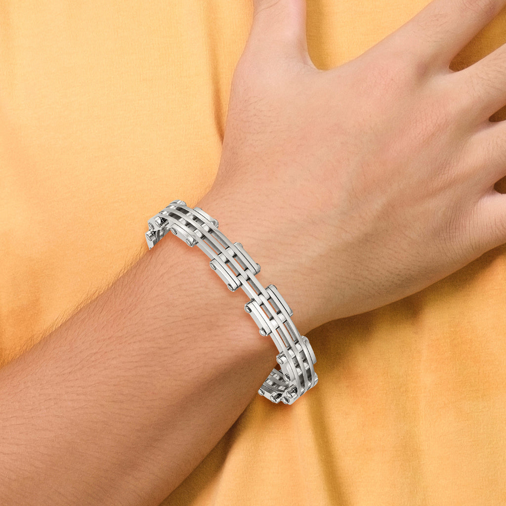 Polished Link Bracelet in Stainless Steel