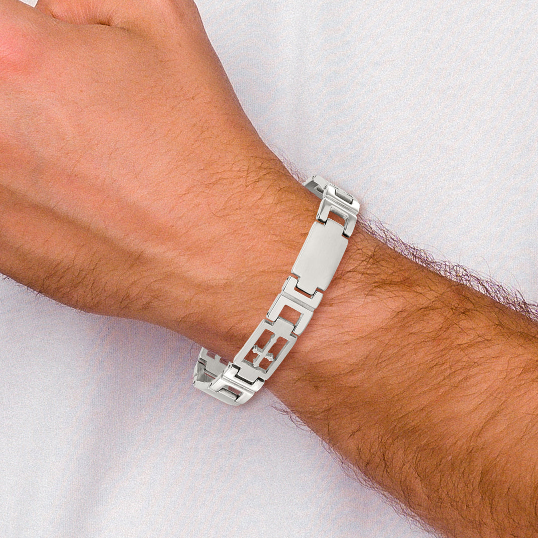 Brushed & Polished Cross Link Bracelet in Stainless Steel