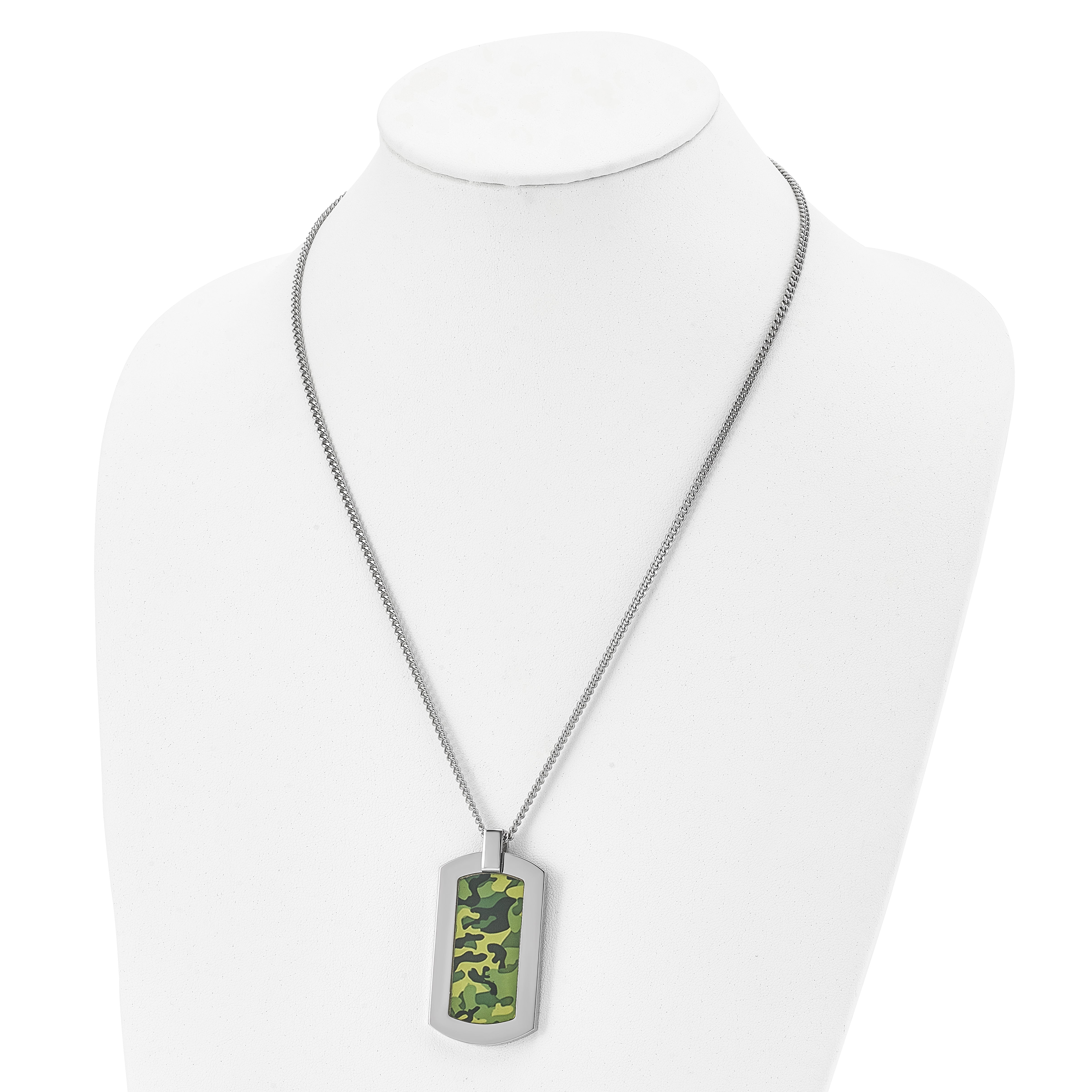 Chisel Stainless Steel Polished Printed Green Camo Under Rubber Dog Tag on a 22 inch Cable Chain Necklace