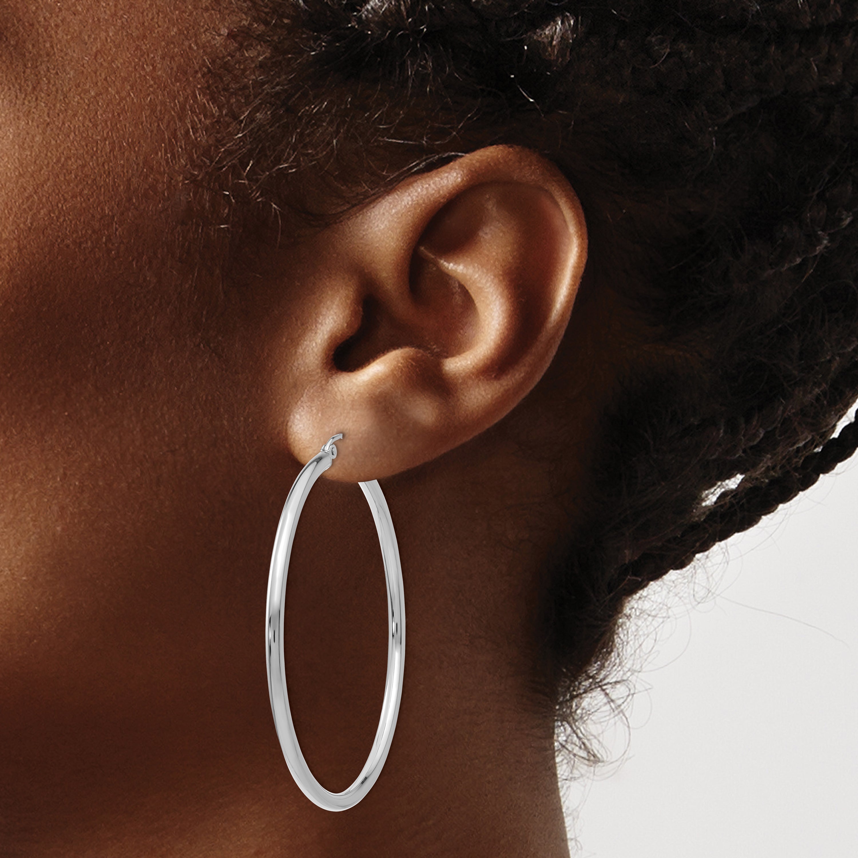 14K White Gold Lightweight Hoop Earrings with Polished Rhodium Finish