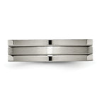 Grooved Comfort-Fit Wedding Band in Titanium, 6mm
