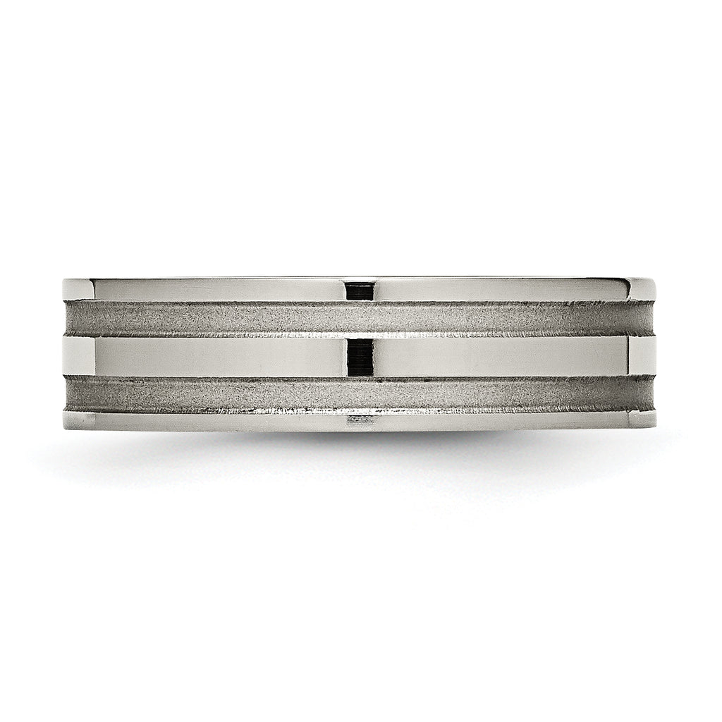 Grooved Wedding Band in Titanium, 6mm