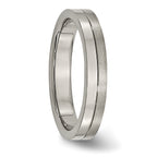 Grooved Wedding Band in Titanium, 4mm